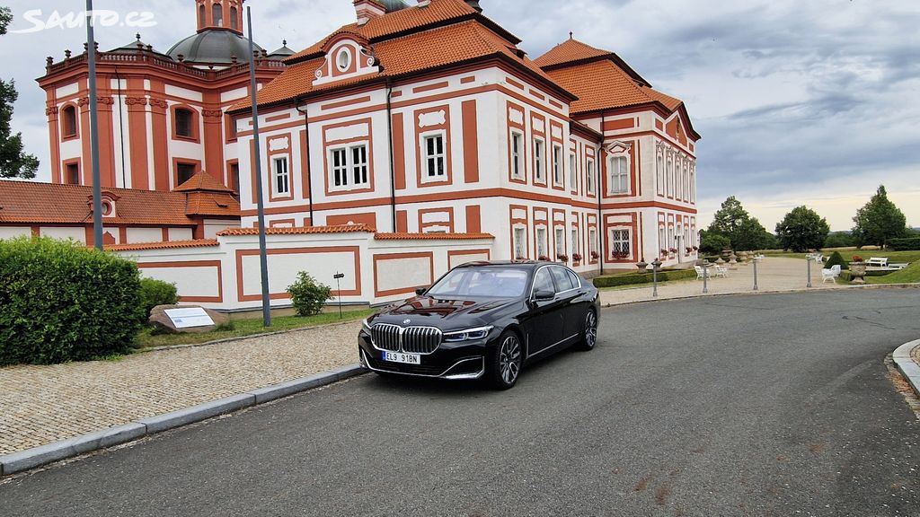 BMW Řada 7, 745e krásný stav